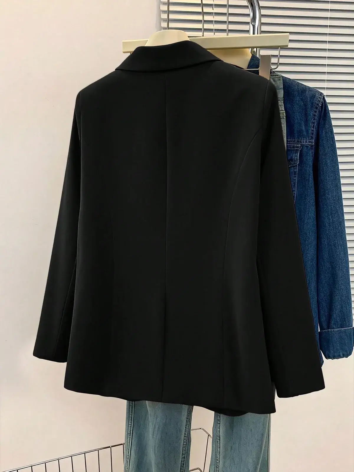 Blazer Oversized com Bolsos Débora na cor Preto — foto 5 de 5