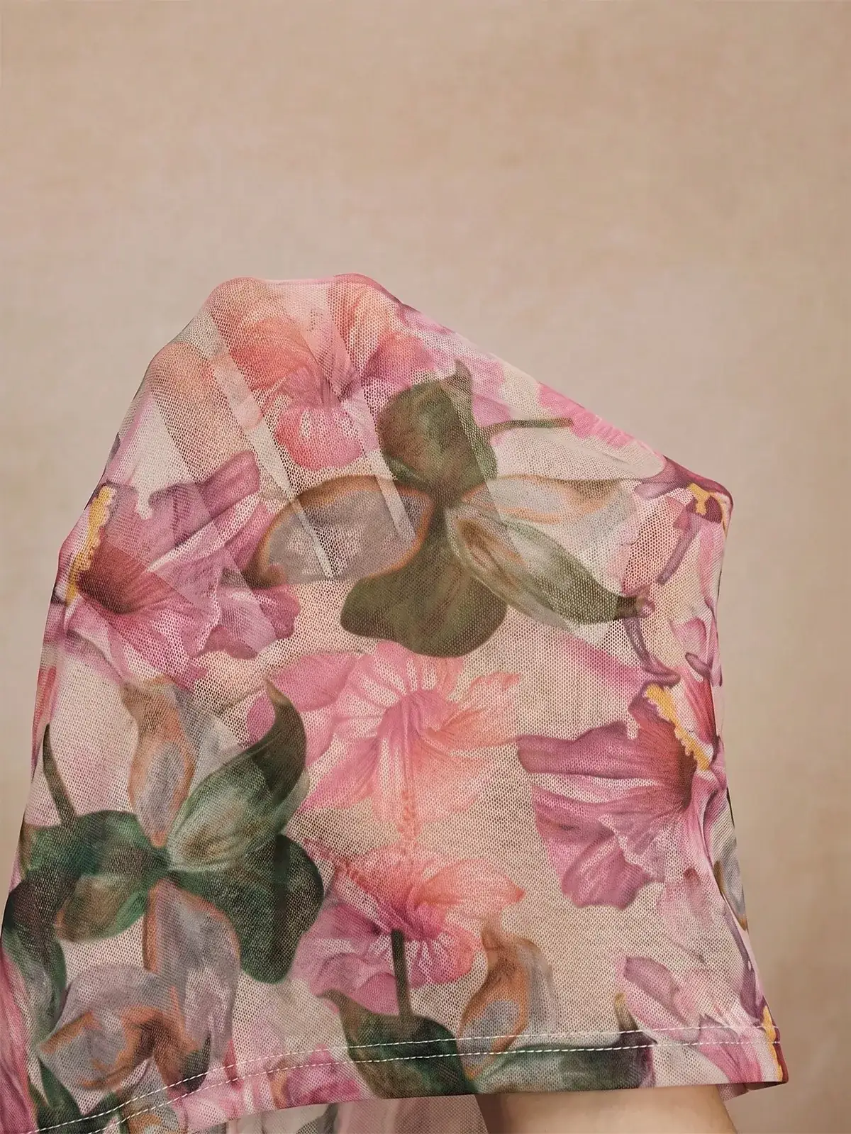 Blusa de Tule Floral Manga Longa Kiara na cor Floral rosa — foto 8 de 8