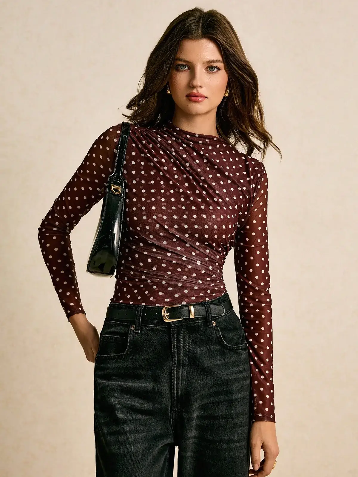 Blusa de Tule Poá Gola Alta Celeste na cor Castanho — foto 1 de 8