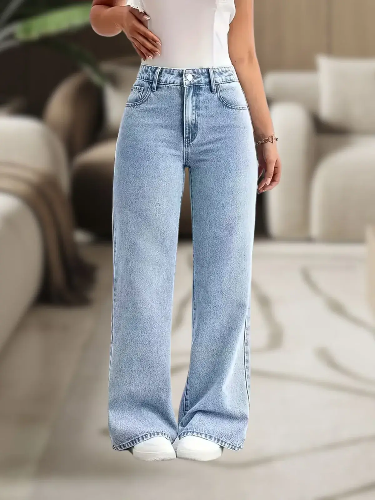 Calça Jeans Pantalona Lisa Natália na cor Lavagem clara — foto 1 de 4