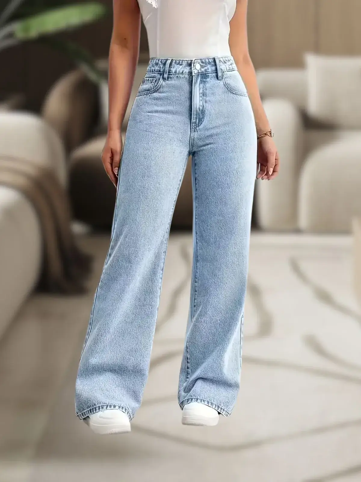 Calça Jeans Pantalona Lisa Natália na cor Lavagem clara — foto 3 de 4