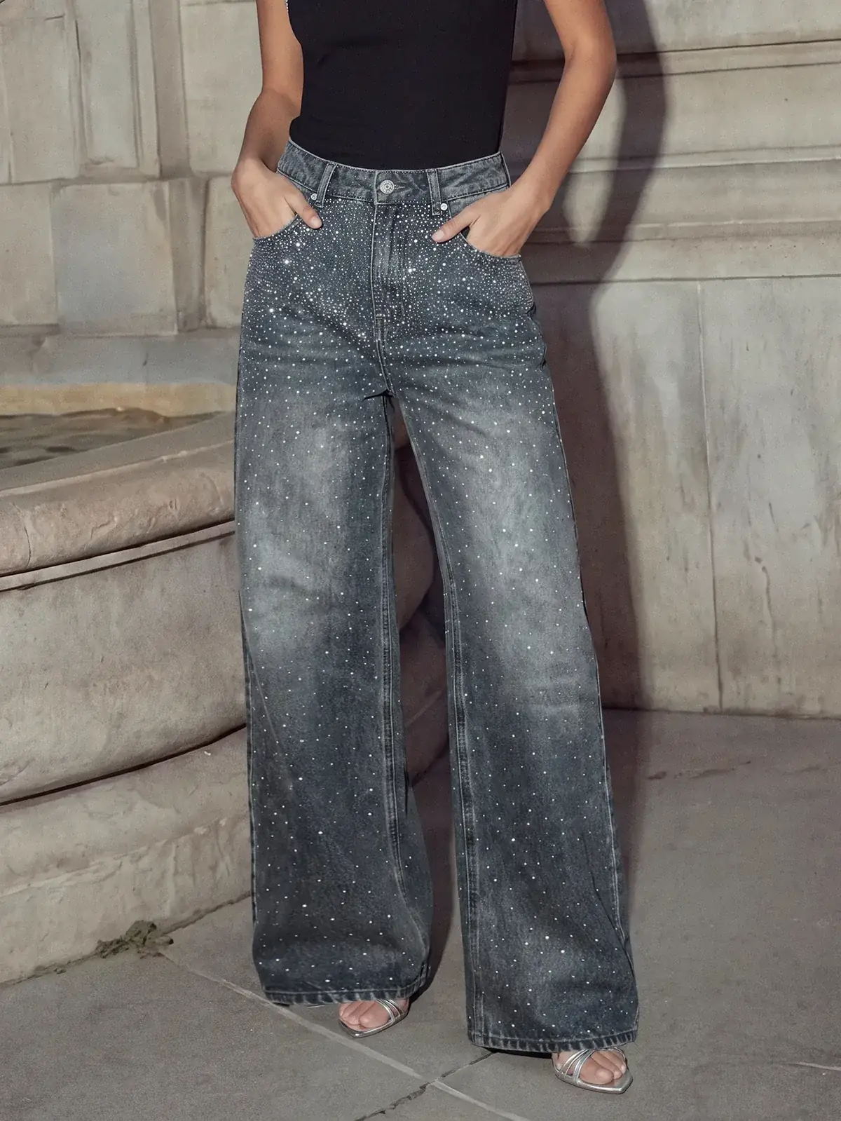 Calça Jeans Wide Leg Brilho Estonada Letícia na cor Azul — foto 1 de 6