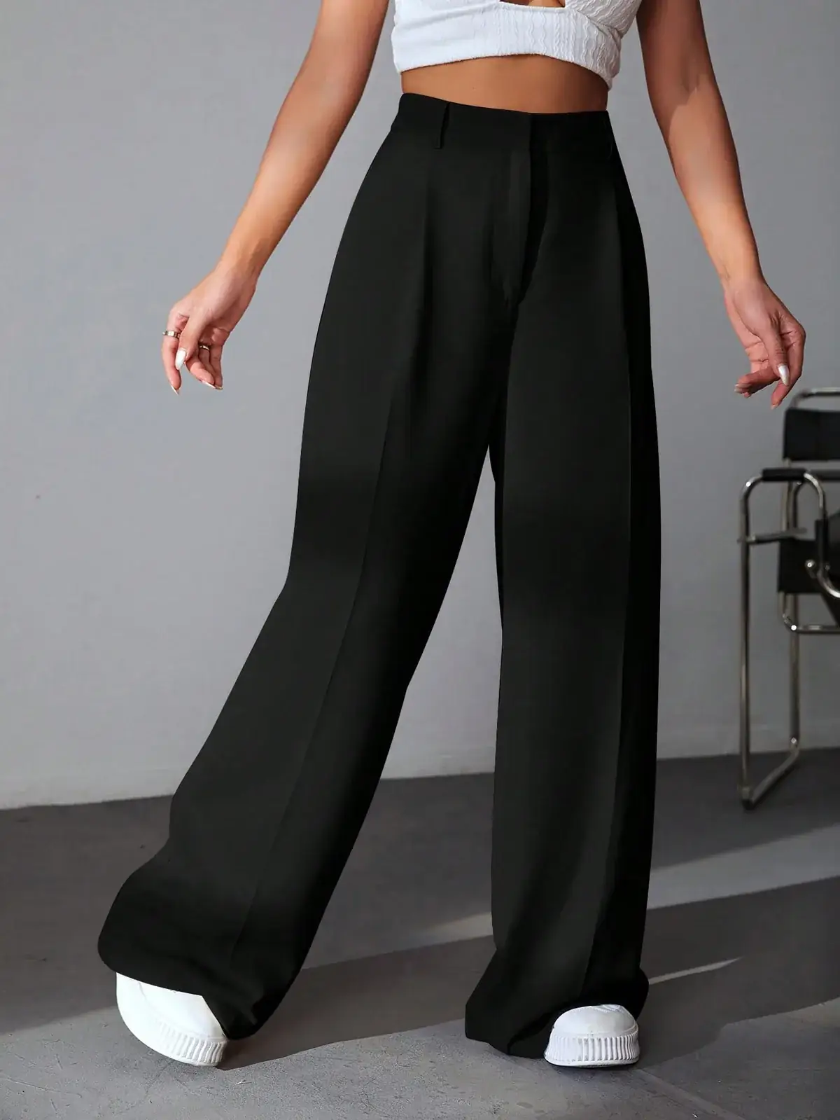 Calça Pantalona Cintura Alta Giovana na cor Preto — foto 6 de 6