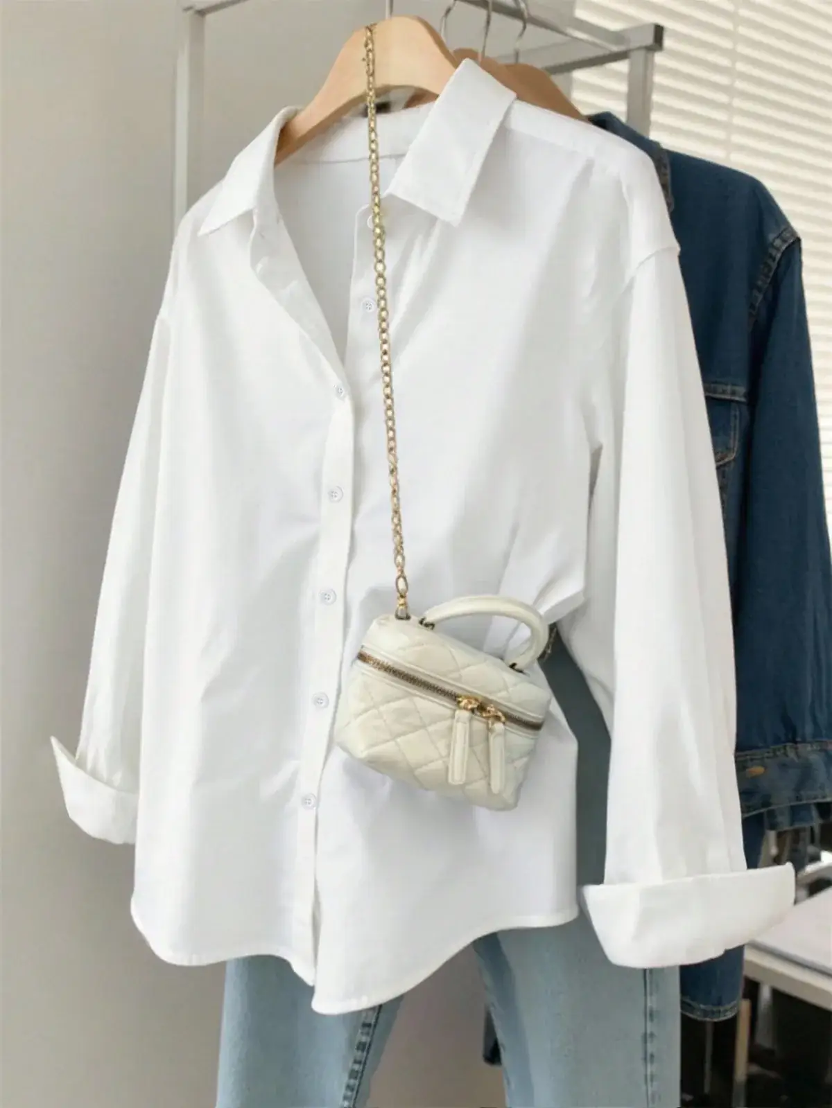 Camisa Ampla Manga Longa Alice na cor Branco — foto 1 de 5