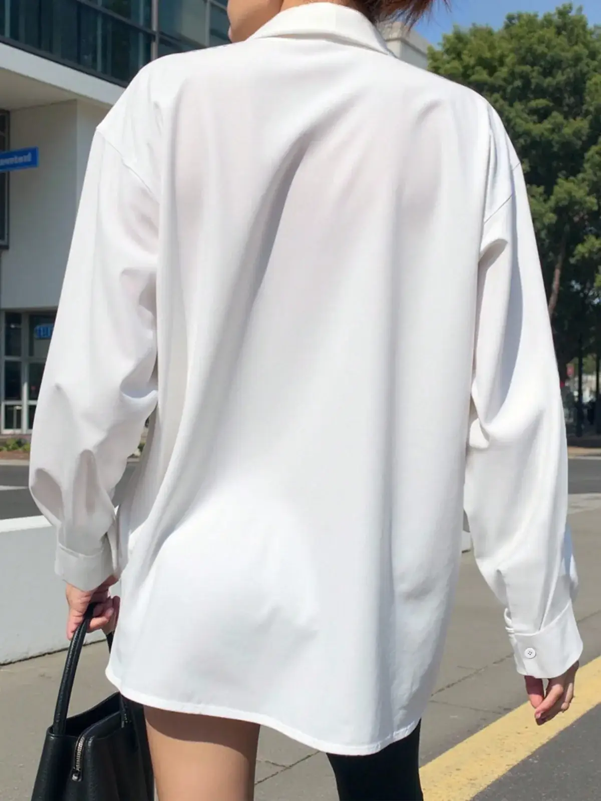 Camisa Ampla Manga Longa Alice na cor Branco — foto 2 de 5