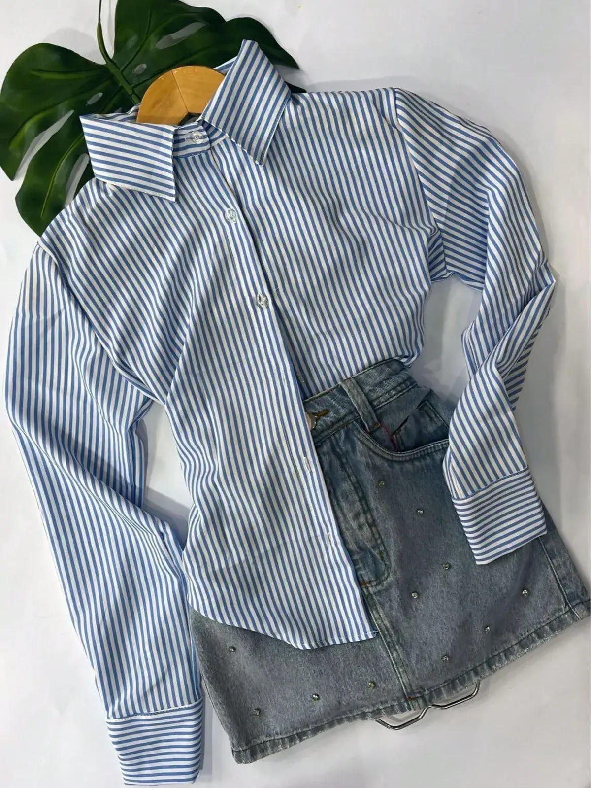 Camisa Social Listrada Helena na cor Listrado azul-bebê — foto 2 de 2