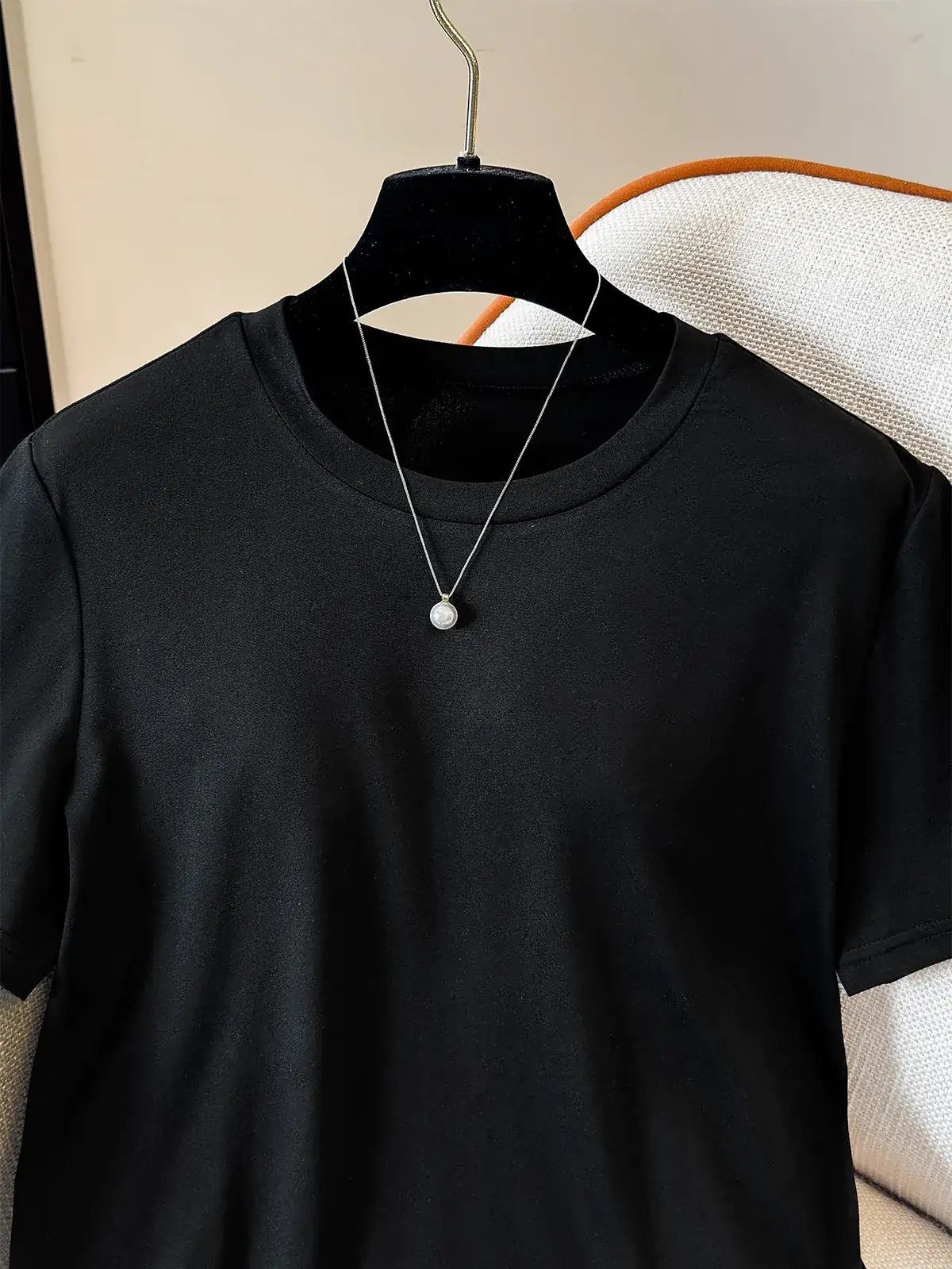 Camiseta Barra de Renda Clara na cor Preto — foto 6 de 6