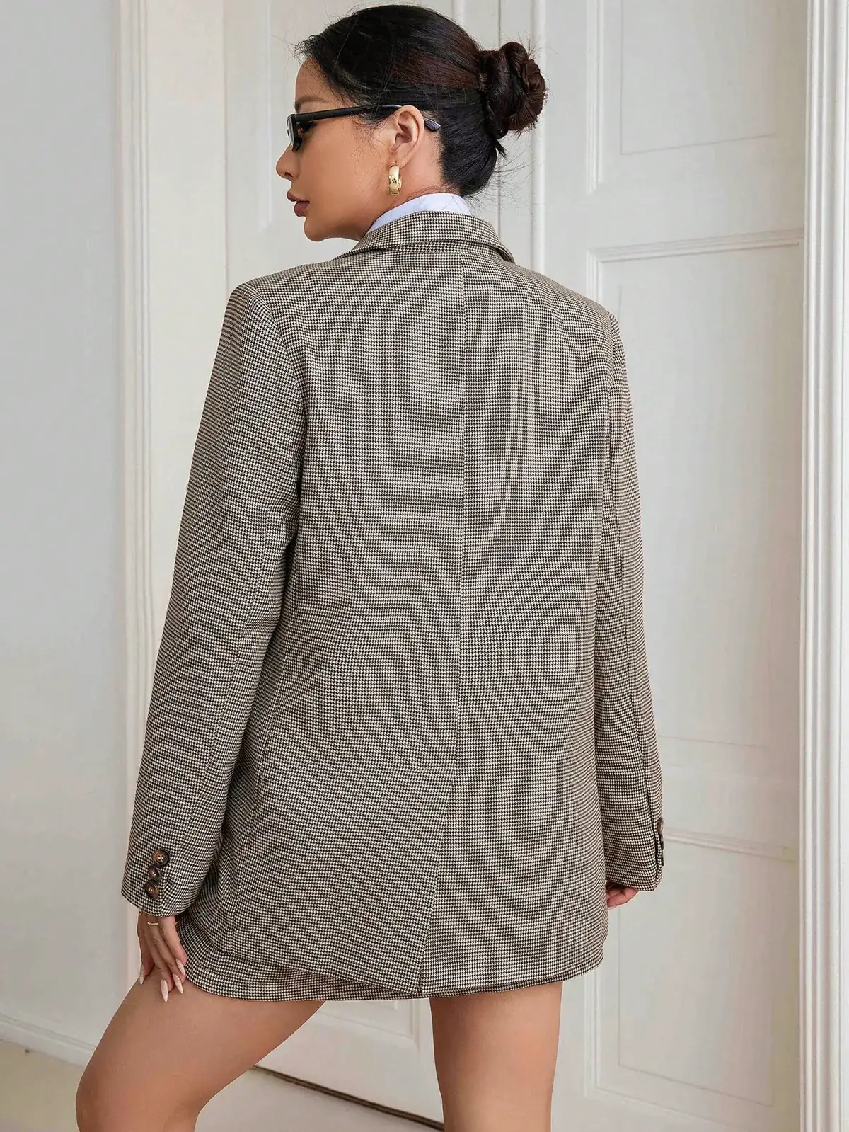 Conjunto Blazer e Saia Pied-de-Poule Ivone na cor Multicolorido — foto 4 de 6