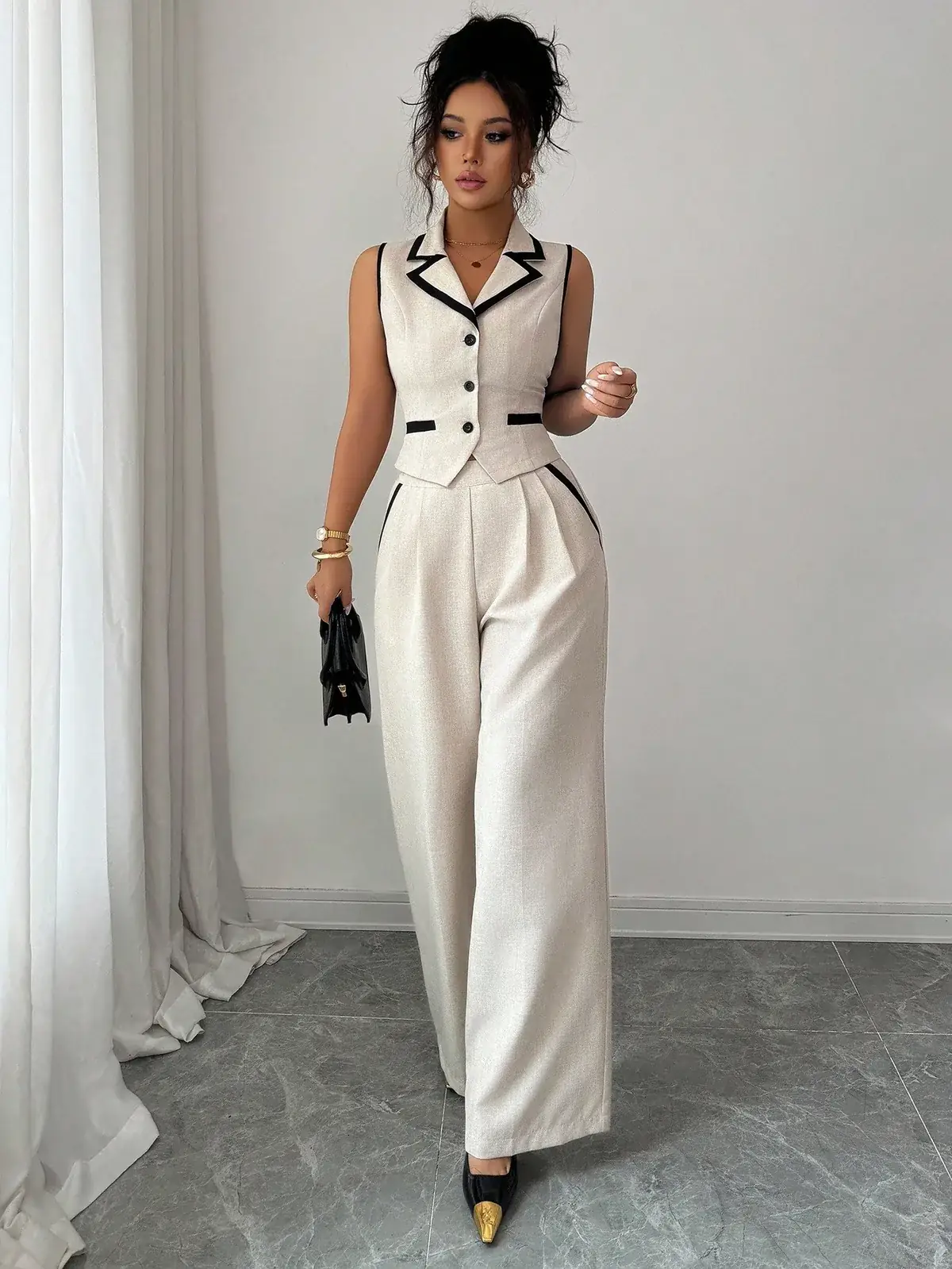 Conjunto Colete e Calça Pantalona com Vivo Contrastante Luana na cor Damasco — foto 4 de 6
