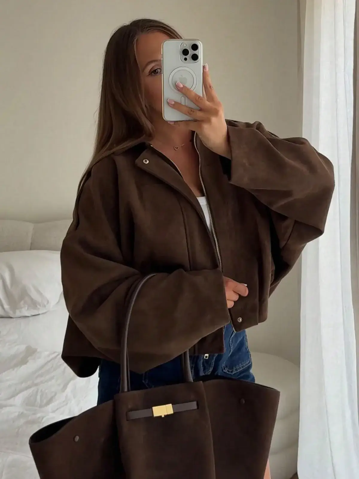 Jaqueta Bomber Suede Mirela na cor Café — foto 1 de 11