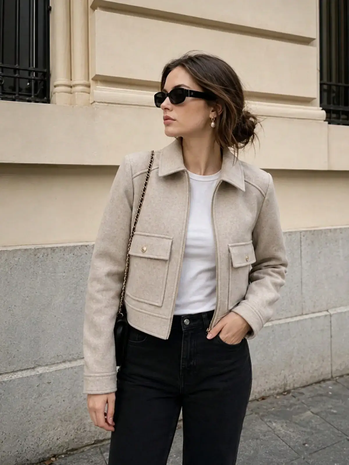 Jaqueta Curta com Zíper Yasmin na cor Caqui — foto 1 de 9