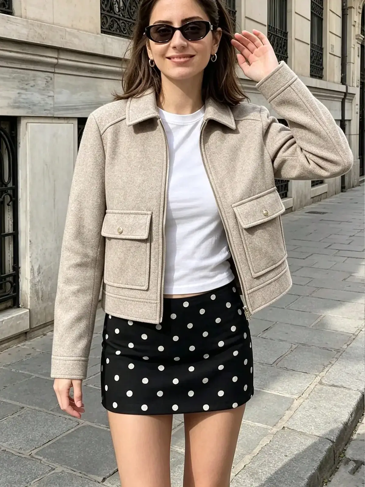 Jaqueta Curta com Zíper Yasmin na cor Caqui — foto 7 de 9