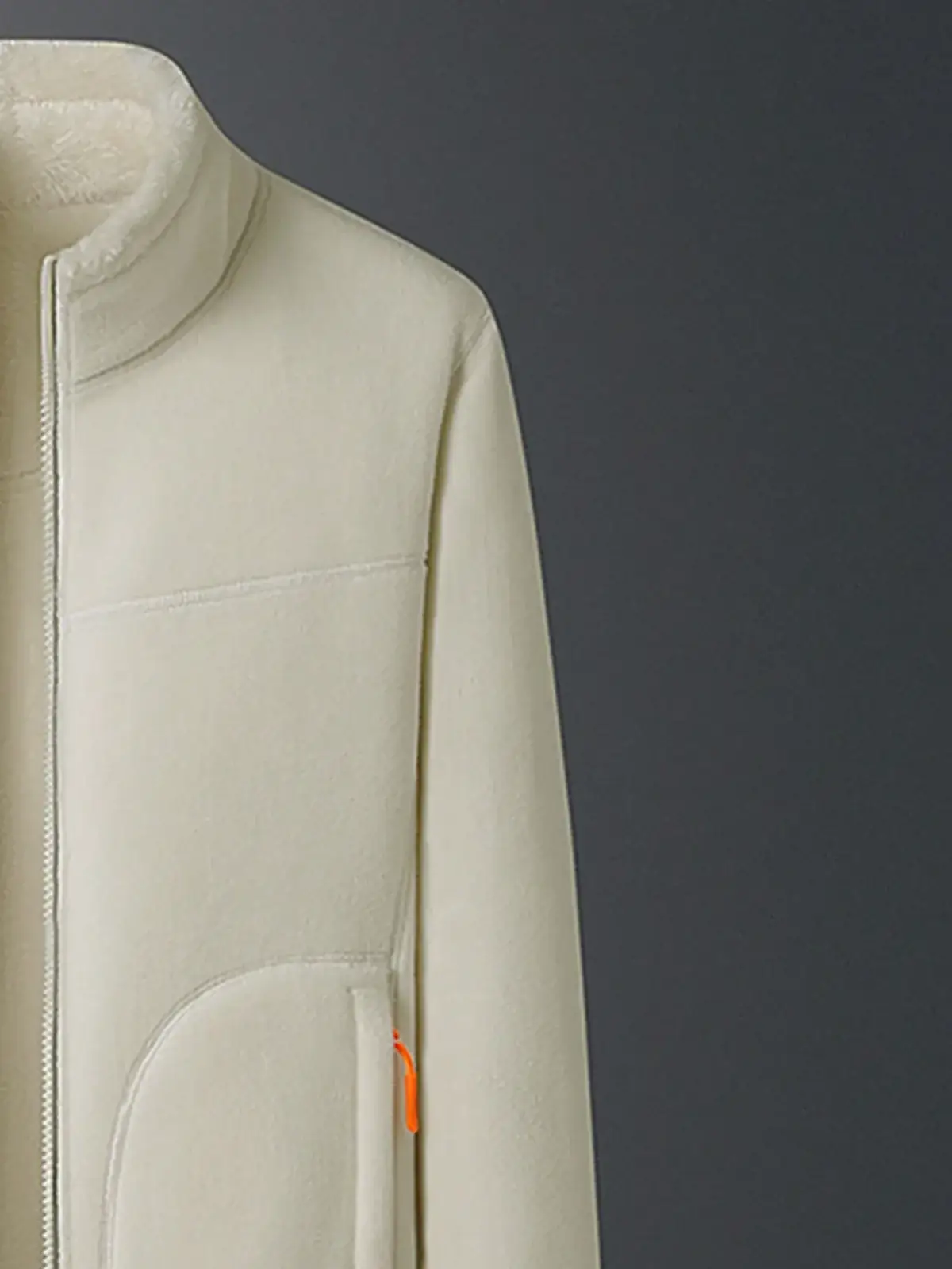 Jaqueta Fleece Dupla Face Tessa na cor Branco — foto 3 de 4