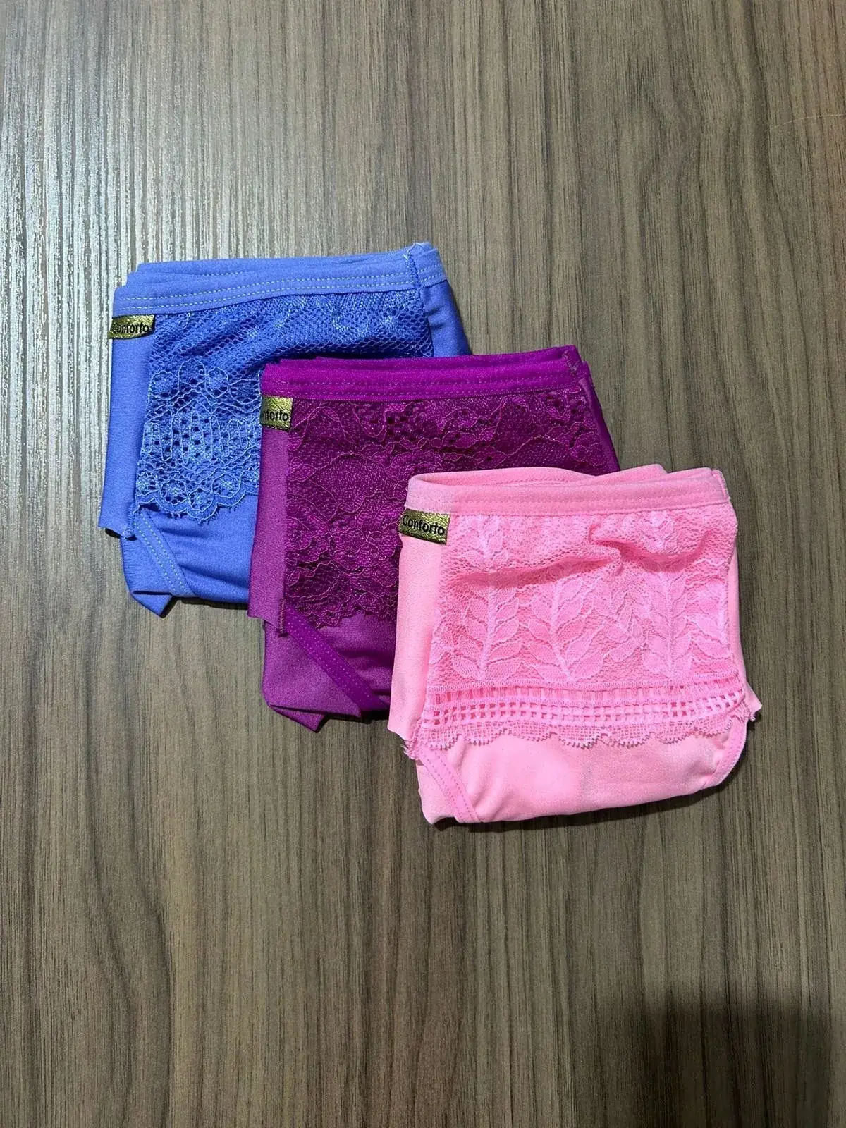 Kit 3 Calcinha Plus Size Fio Duplo com Renda na Lateral na cor Sortida — foto 4 de 8