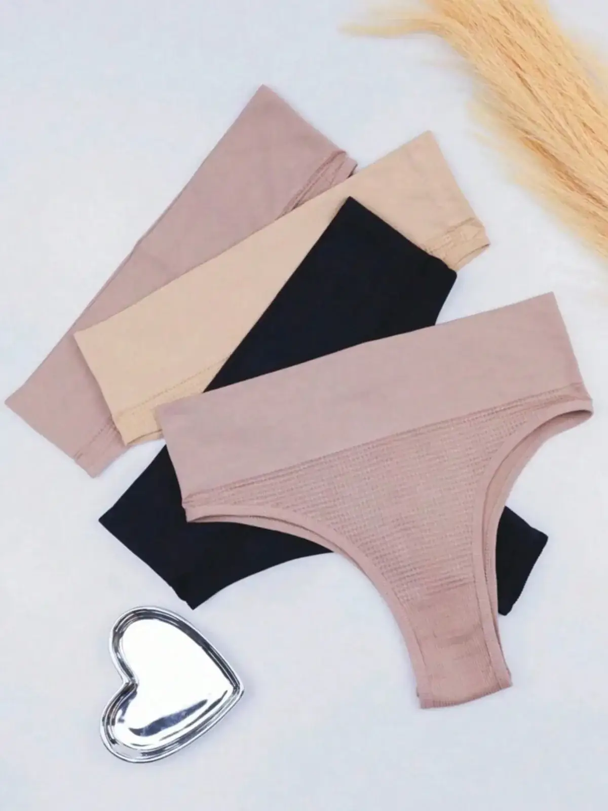 Kit 4 Calcinha Cintura Alta Tanga Confortável na cor Tons de Nude — foto 1 de 6