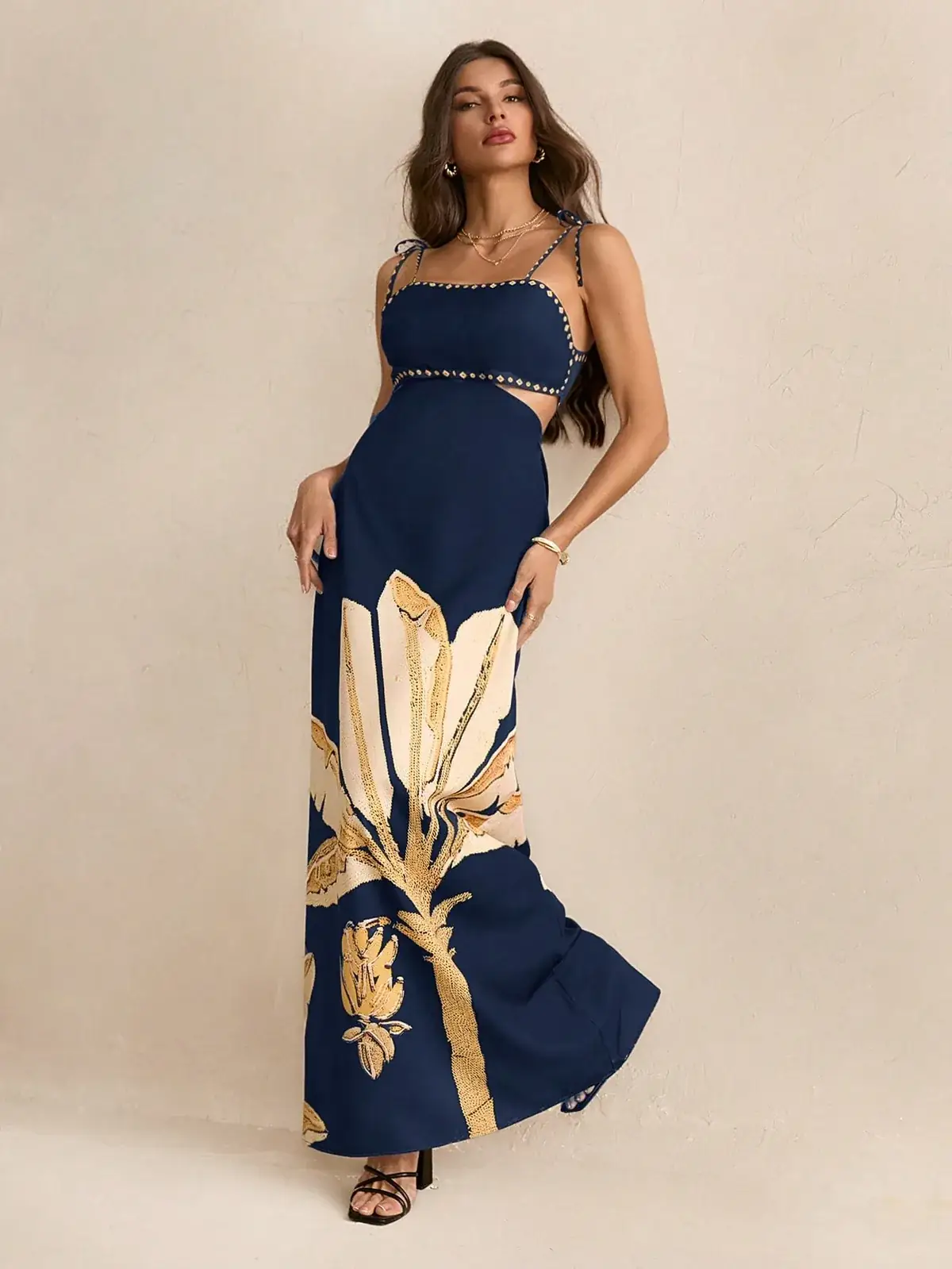 Vestido Longo Estampa Folhagem Costas Vazadas Tatiana na cor Azul Marinho — foto 5 de 7