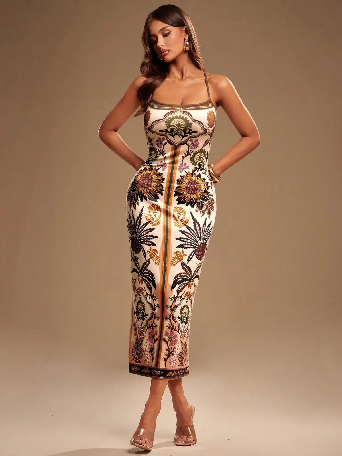 Vestido Longo Justo Estampado Alças Finas Juliana na cor Multicolorido — foto 4 de 5